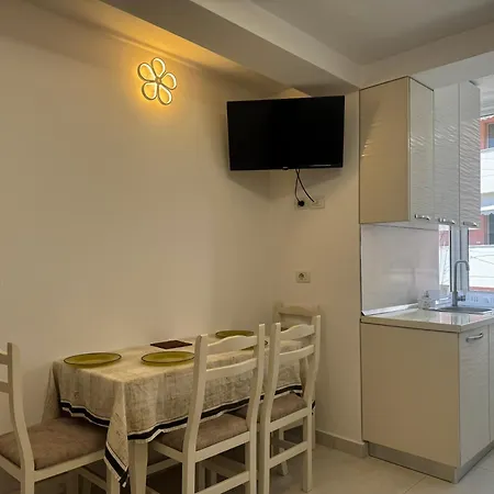 Orkidea 3 * Golem (Tirana)